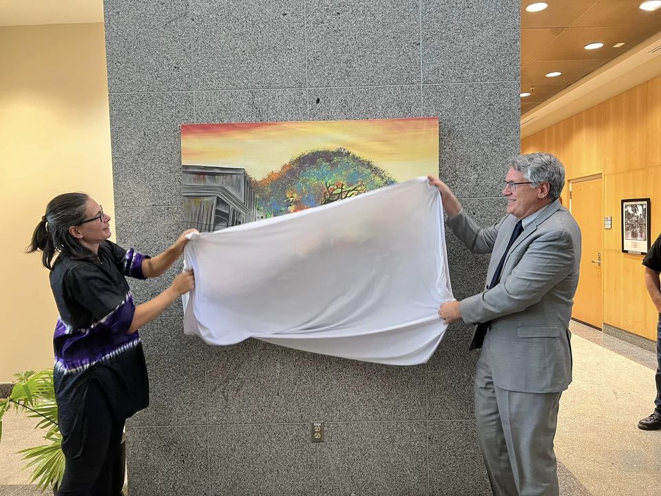 Sahr's Painting of the Cotton Tree Unveiled at US Embassy in Freetown